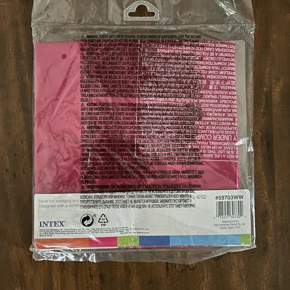 LAST CHANCE💰FINAL PRICE DROP💰NWT Brand new Intex pool mat/float - Picture 2 of 2